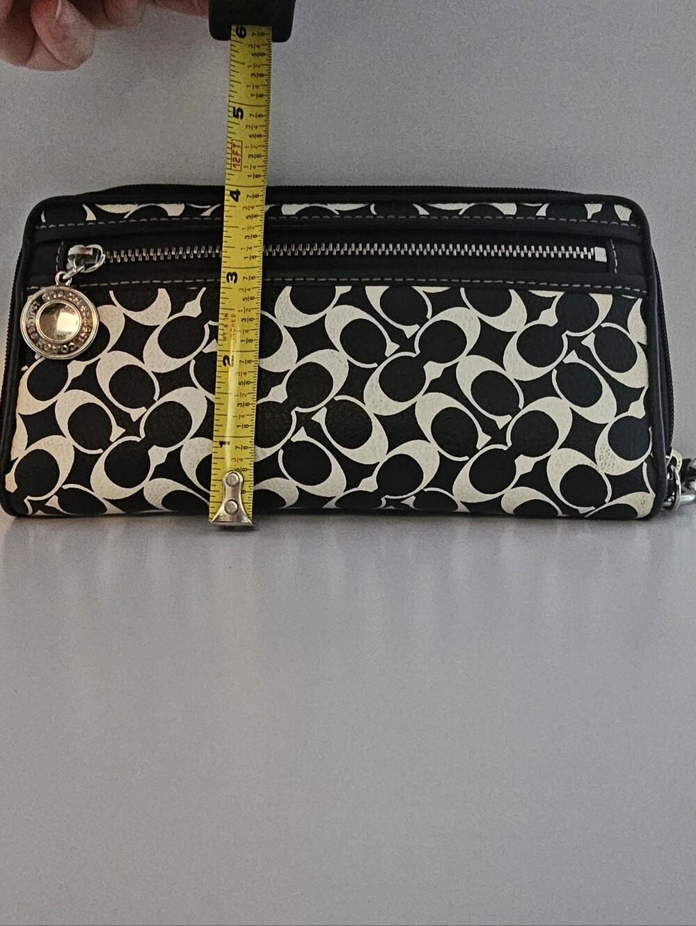 Coach Black and Cream Signature Wristlet Wallet - Picture 5 of 6